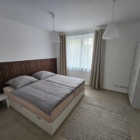 Eule Apartment *