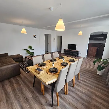 Eule Apartment
