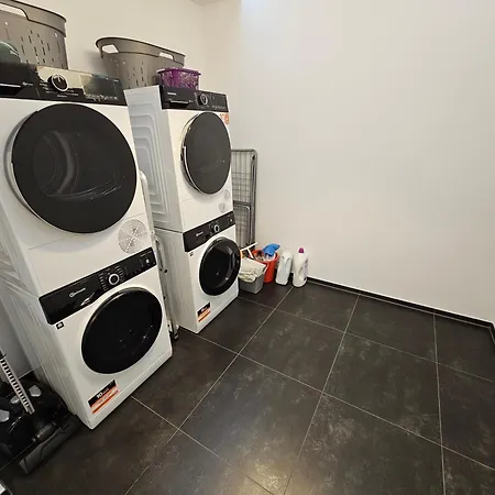 Eule Apartment *