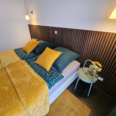 Eule Apartment *